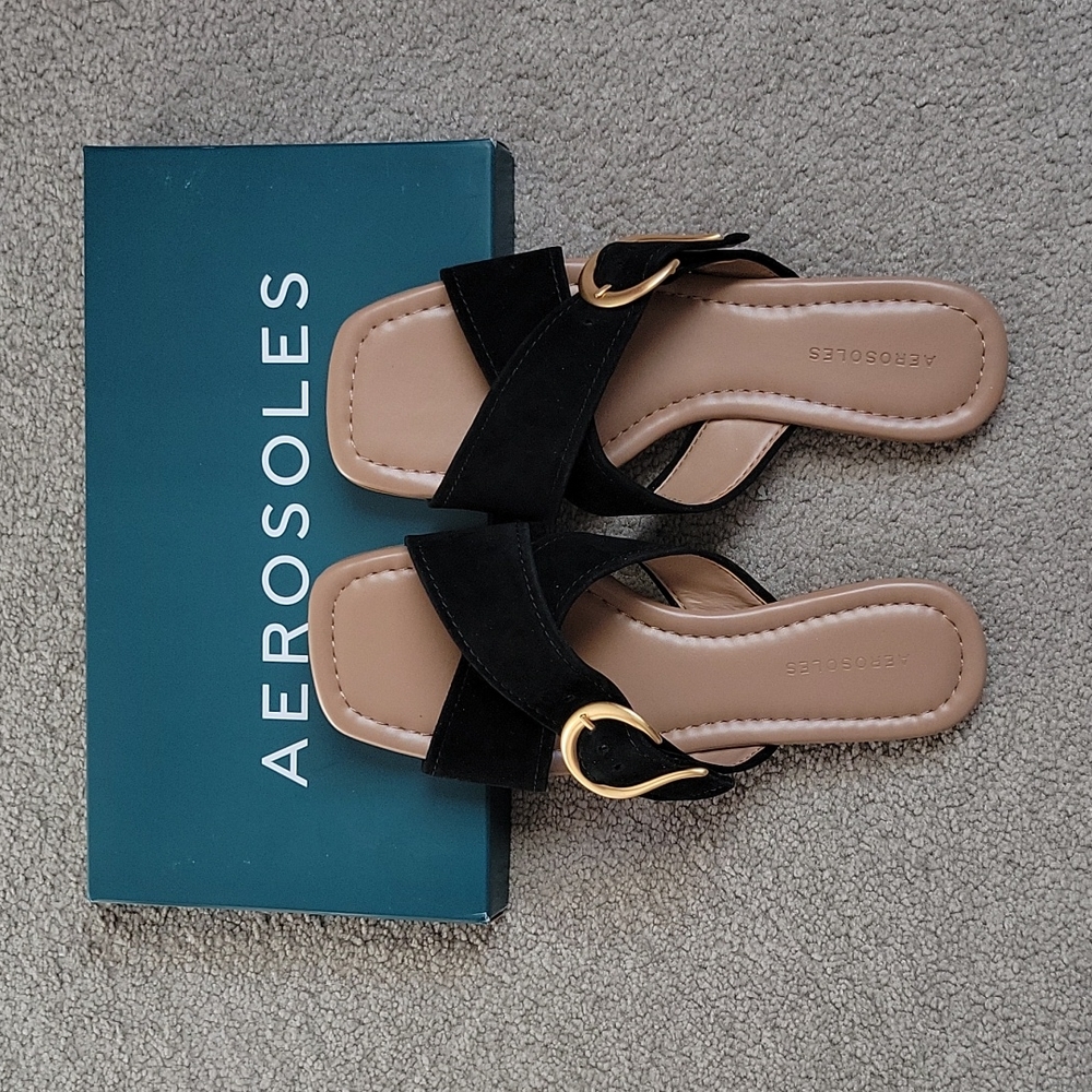 NWT Aerosoles Everlee Black Suede Sandals